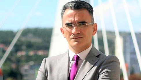 GUBITNICI UZ KRIVOKAPIĆA: DPS i ostali poraženi na izborima potpisali Interpelaciju za razrešenje Leposavića
