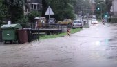 VELIKO NEVREME POGODILO ZAGREB: Potopljene ulice, padao grad veličine lešnika (VIDEO)