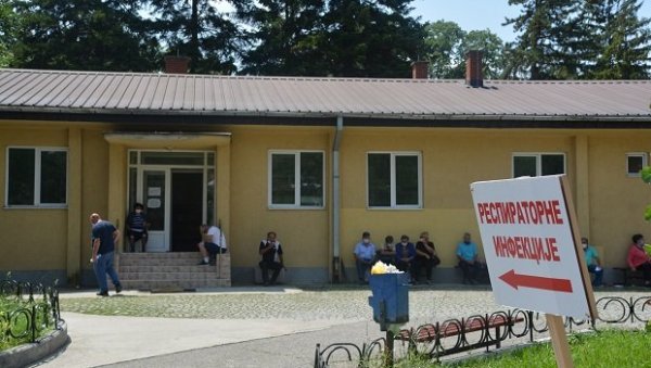 ЕПИДЕМИЈА КОРОНЕ У РАСИНСКОМ ОКРУГУ: Поново скок броја новооболелих, чак 116, укупно 1.077 случајева