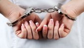СРПКИЊА ОТЕЛА И ПРЕТУКЛА ЖЕНУ У ИТАЛИЈИ: Из кућног притвора сада је пребачена у затвор