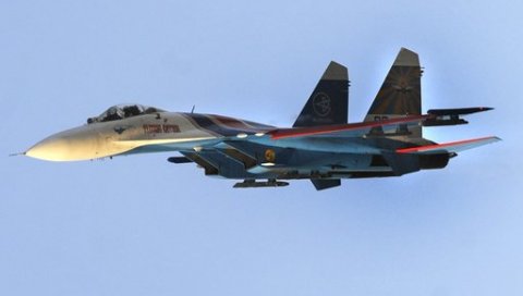 СУ-27 У АКЦИЈИ: Руски авион поново пресрео амерички изнад Црног мора