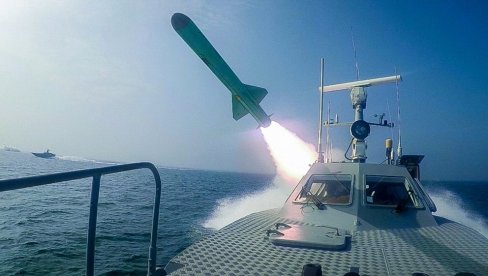 IRAN TRENIRA NAPAD NA AMERIČKU FLOTU: Probno lansiranje balističkog projektila