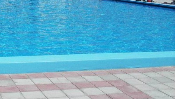 ХВАЛА БОГУ ПА САМ ЈА ПРОПАО, А НИЈЕ НЕКО ДЕТЕ: Огласио се мушкарац након незгоде на базену у Новом Пазару