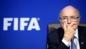 ДОЧЕКАО СВОЈИХ ПЕТ МИНУТА: Блатер тражи од ФИФА да суспендује Инфантина и покрене поступак