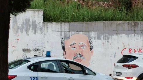 SVE JAČI PRITISAK REŽIMA U CRNOJ GORI: Plaše se i lika Momira Bulatovića, hapse zbog murala