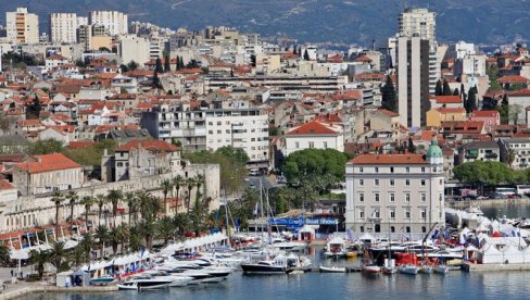 SRUŠENI APSOLUTNI TEMPERATURNI REKORDI: Prvog dana 2022. u Dalmaciji preko 20 stepeni