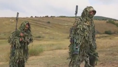 LOV NA NEPRIJATELJA: Vežbe ruskih snajperisti sa puškama velikog kalibra 12,7 mm (VIDEO)