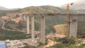 TRAKE OMČA OKO VRATA: Da li su javne finansije države ugrožene izgradnjom auto-puta kroz Crnu Goru