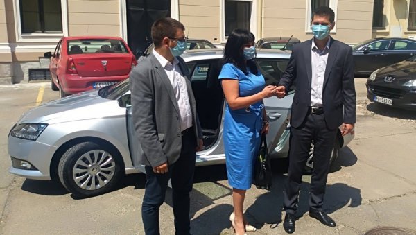 ДОНАЦИЈА ГРАДА ПОЖАРЕВЦА: Возило Центру за социјални рад