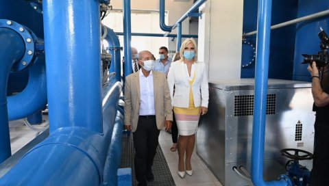 ЗА ИНФРАСТРУКТУРУ СРБИЈЕ 3,3 МИЛИЈАРДЕ ЕВРА: Михајловић у посети пиротској фабрици воде