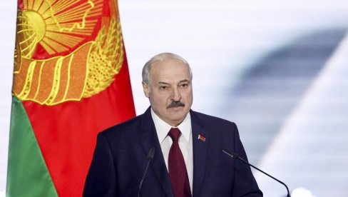 ПРЕОКРЕТ У БЕЛОРУСИЈИ: Лукашенко објавио - биће нових избора, али након промене Устава