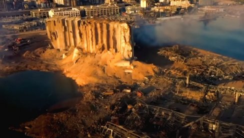 ДЕО ГРАДА СРАВЊЕН СА ЗЕМЉОМ: Погледајте како изгледа Бејрут након разорне експлозије (ВИДЕО)