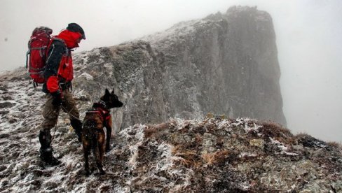 ПОВРЕЂЕН ПЛАНИНАР: Горска служба кренула у акцију спасавања на Сврљишким планинама