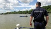 MUŠKARAC NESTAO NA LIDU: Bio sa prijateljima na Dunavu, dokumenta pronađena na obali