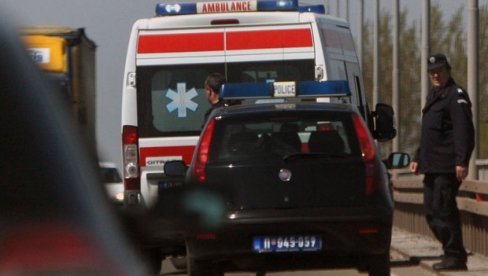 NOVI BILANS NESREĆE KOD SREMSKIH KARLOVACA: U sudaru autobusa, kamiona i automobila povređeno 13 osoba, poginuo muškarac