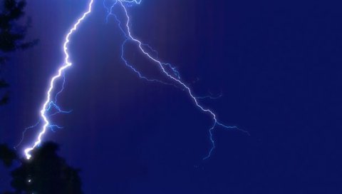 ХАОС У РЕГИОНУ: Огромне количине кише пале на деловима Јадрана