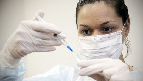 ПРЕУРАЊЕНО ХВАЉЕЊЕ ВАКЦИНЕ Неки руски медицинари упозоравају на опрез око масовне употребе цепива против КОВИДА 19