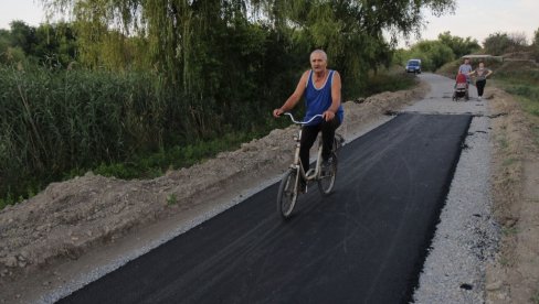 KILOMETRI ZA UŽIVANJE: Asfaltiranje prekogranične biciklističke staze (FOTO)