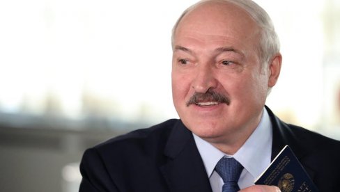 ZAIGRALA MEČKA PRED VRATIMA BRISELA: Lukašenko žestoko odgovorio EU, pljušte nove pretnje Belorusiji