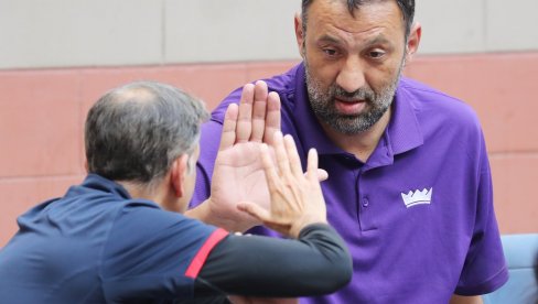 ПРОМЕНЕ У САКРАМЕНТУ: Дивац одлази!