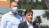SPREMNO DOČEKUJEMO JESEN: Premijerka Brnabić na otvaranju kovid bolnice u Kruševcu