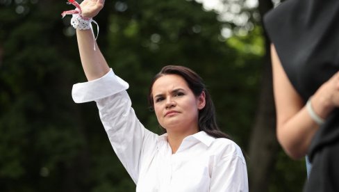 ПРОТЕСТИ У БЕЛОРУСИЈИ: Тихановска се неће кандидовати опет на евентуалним изборима