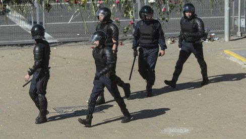 PUCNJAVA U BELORUSIJI: Dve osobe ubijene tokom racije u Minsku