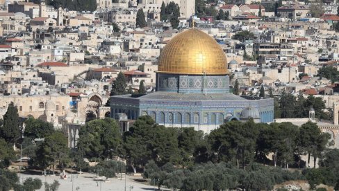 PROJEKTILI IZNAD GRADA: Sirene za vazdušnu opasnost i eksplozije nad Jerusalimom