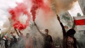 РУСКИ НОВИНАР О СИТУАЦИЈИ У МИНСКУ: Међу демонстрантима велики број провокатора, атмосфера напета