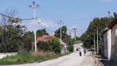 НОВИ МОСТ СКРАЋУЈЕ СТАРЕ МУКЕ: Становници Нештина и Визића до Бачке Паланке и даље долазе пролазећи преко граница Хрватске