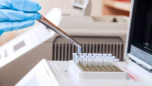 ДОНАЦИЈА МОСТАРУ: Влада РС упутила 60 хиљада транспортних медијума за PCR тестирање