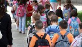 ОДЛУЧЕНО: Ђаци у РС првог септембра седају у школске клупе
