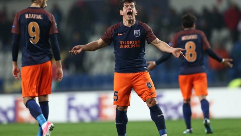 ЗБОГОМ ФУДБАЛУ: Легендарни Турчин завршио каријеру