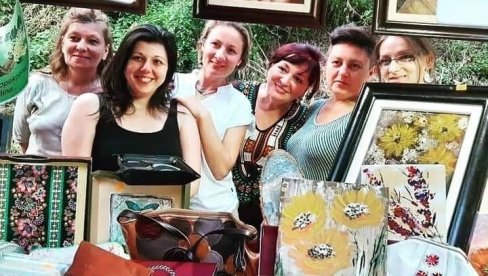 KREATIVNE DESPOTOVČANKE IZRAĐUJU UNIKATNE PROIZVODE: Sirupom od lavande leče stres i depresiju (FOTO)