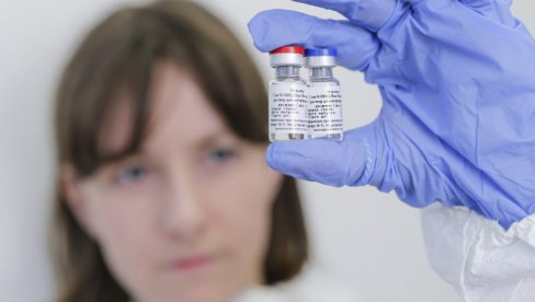 РУСЕ БЕС ЗАПАДА УОПШТЕ НЕ БРИНЕ: У Москви данас предају документацију за трећу фазу испитивања вакцине против короне