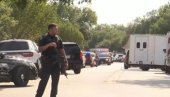 DVE PUCNJAVE U TEKSASU: U Ostinu ranjeno više policajaca, u San Antoniju petoro povređenih na buvljaku (VIDEO)