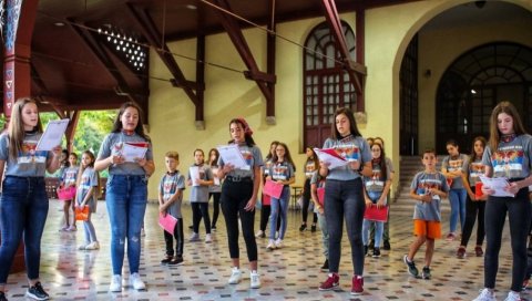 ПЕСМА ЧУВА НАСЛЕЂЕ: Камп српске традиционалне музике одржан у Суботици