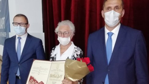 SINOVI DALI ŽIVOT ZA RS: Najviše priznanje Prnjavora u rukama majke-heroja Dese Đurić (79)