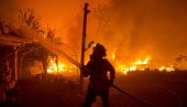 VATRENA STIHIJA GUTA KALIFORNIJU: Požari i dalje bukte, na snazi vanredna situacija (FOTO)