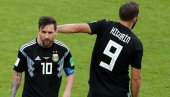 MESI BESNEO NA BRAZILSKOG SUDIJU: Argentincu poništen gol za pobedu (VIDEO)