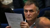 LEČIĆ DONEO ODLUKU: Nakon optužbi za silovanje najavio povlačenje sa čela pokreta Demokrate Srbije