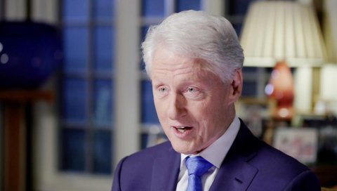 БУНКЕРИ ЗА 5.000 ЉУДИ И ТАЈНИ КРЕМАТОРИЈУМИ: Био је 47 година у Илуминатима и тврди - Бил Клинтон је умешан!