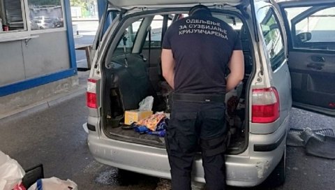 ДРОГУ КРИЛИ У БУНКЕРУ: Велика заплена наркотика на ауто-путу код Суботице