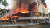 IZGOREO HOTEL PUN TURISTA, IMA STRADALIH: Stravične fotografije požara