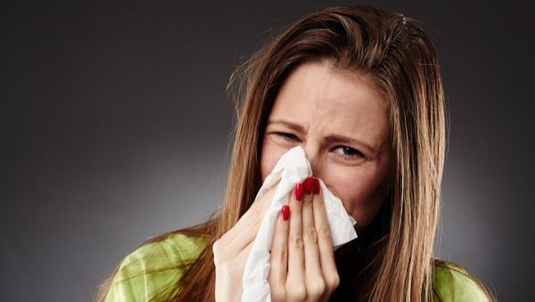 КАШЉЕТЕ И СВРБЕ ВАС ОЧИ? Почела је сезона алергија, а ова два месеца су посебно ризична