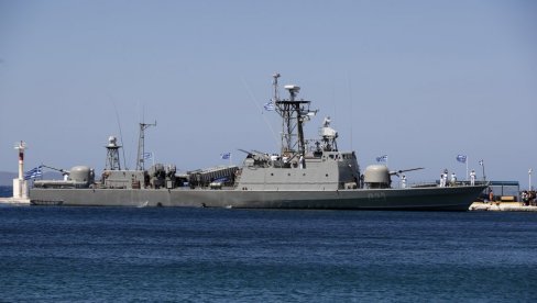 RASTE NAPETOST U CRVENOM MORU: Grčka fregata Hidra pucala iz topa na dve bespilotne letelice