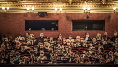 GLUMCE TESTIRAJU, ZA PUBLIKU MASKE: Bioskopi i pozorišta otvaraju vrata za publiku, evo na koji način će da rade