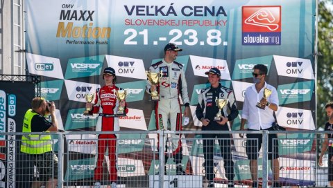 УСПЕХ СРПСКОГ ВОЗАЧА: Победа Борковића на првој трци на Словакиарингу