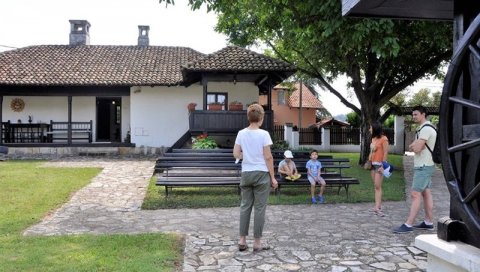 ТУРИСТИЧКА ОРГАНИЗАЦИЈА СРБИЈЕ: Домаћи гости у августу најбројнији
