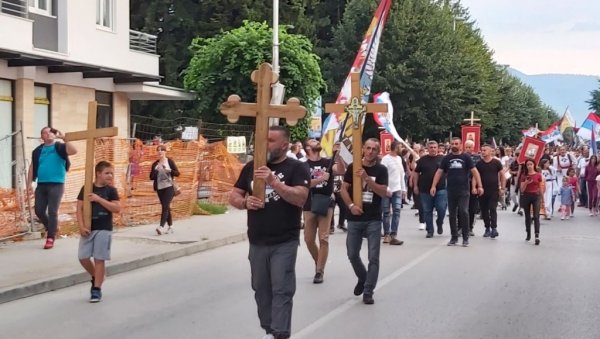 ПРИВЕДЕНИ ЗБОГ ПОДРШКЕ БЕРАНЦИМА: Ово су хуманитарци из Београда и Бањалуке које је ухапсила црногорска полиција (ФОТО)